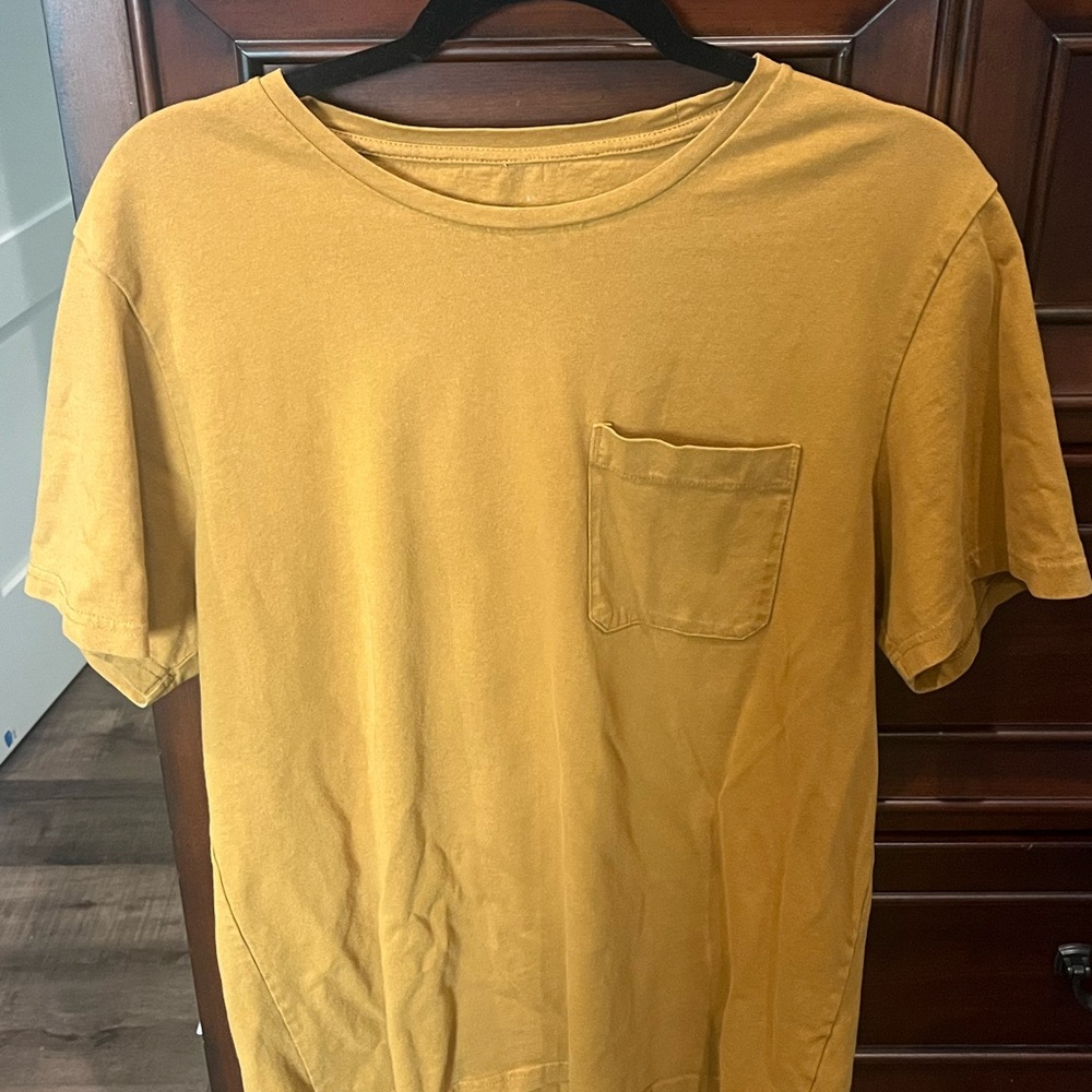 Everlane Men’s 100% Cotton Tshirt